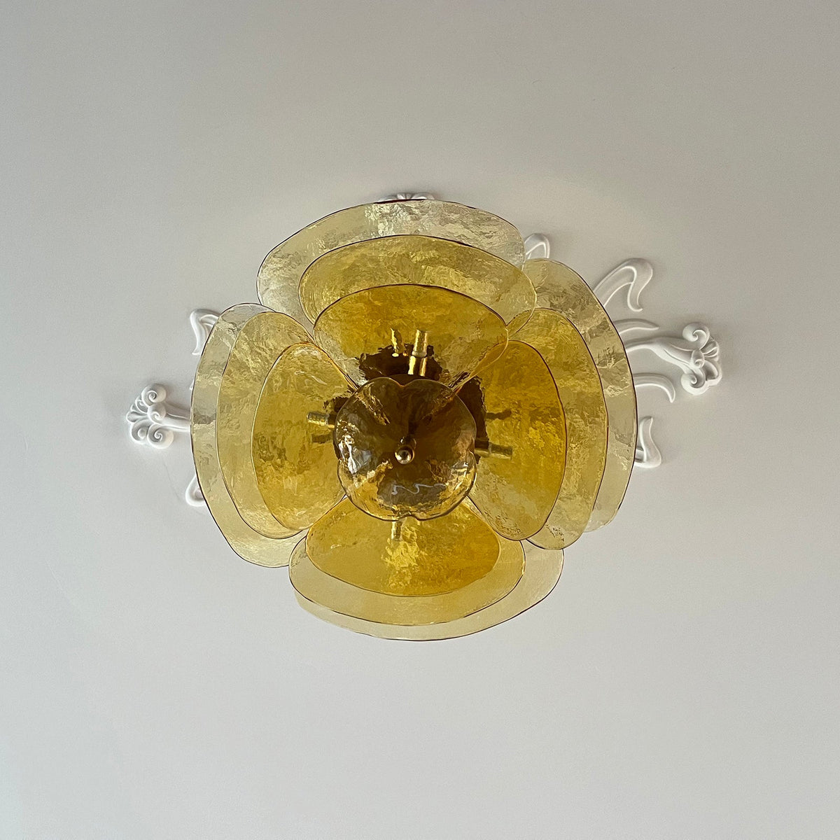 Lotus żyrandol ze szkła nowoczesny warstwowy liściasty