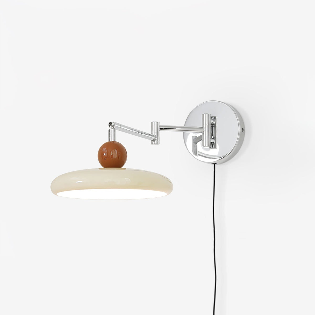 Lampa ścienna Lola z wtyczką