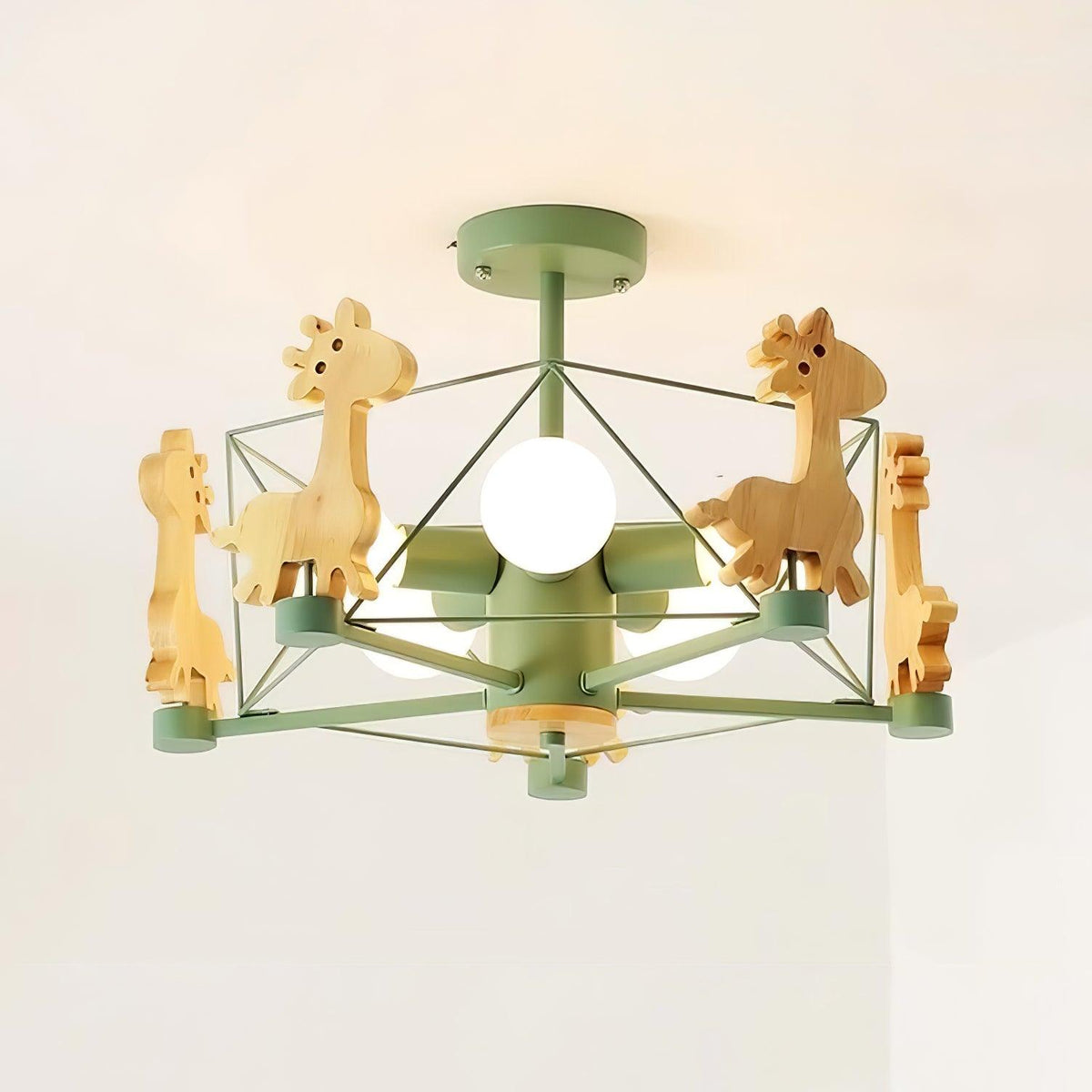 Rinelian żyrandol Lovely Deer Wooden w kolorze zielonym i naturalnym drewnie