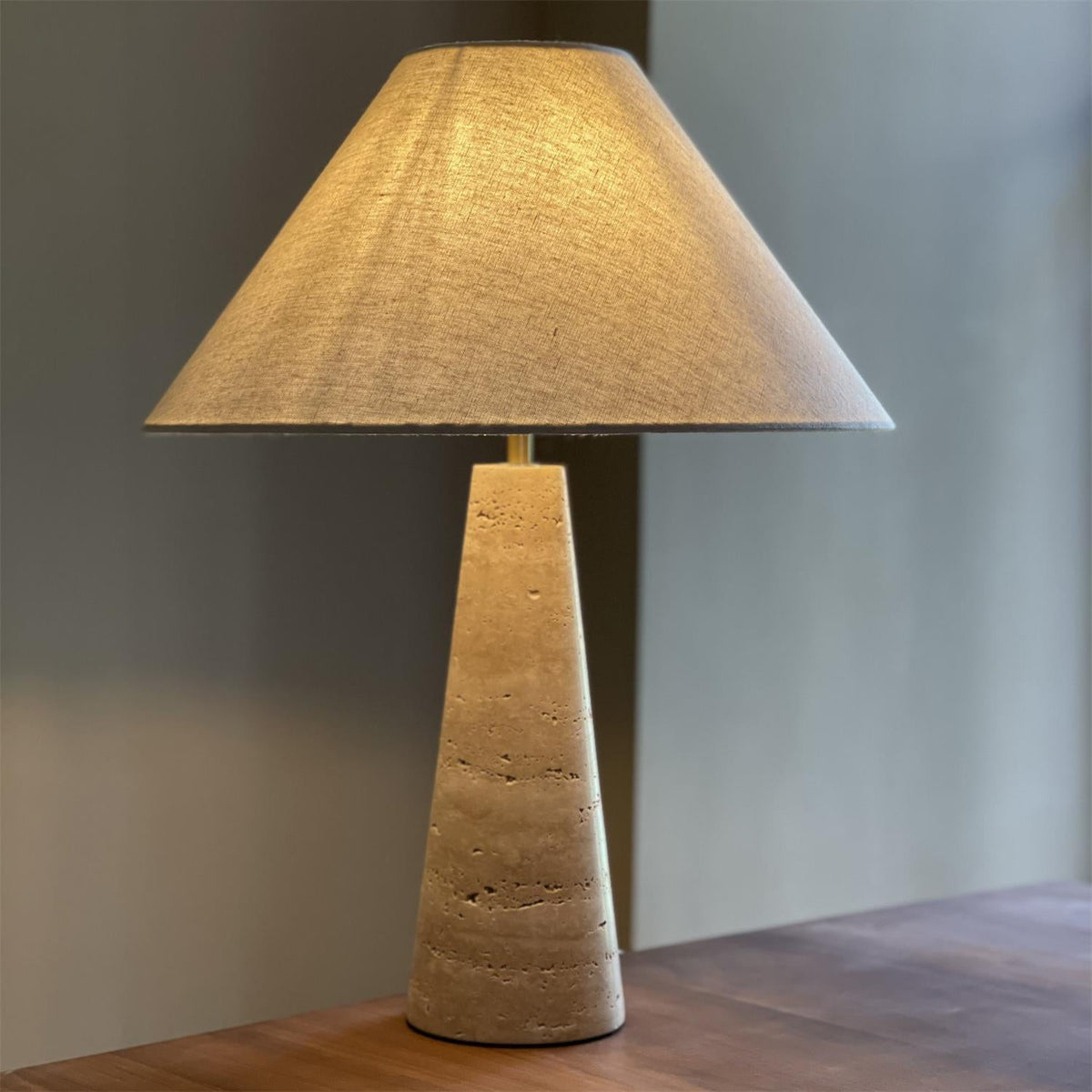 Lampa stołowa Corea