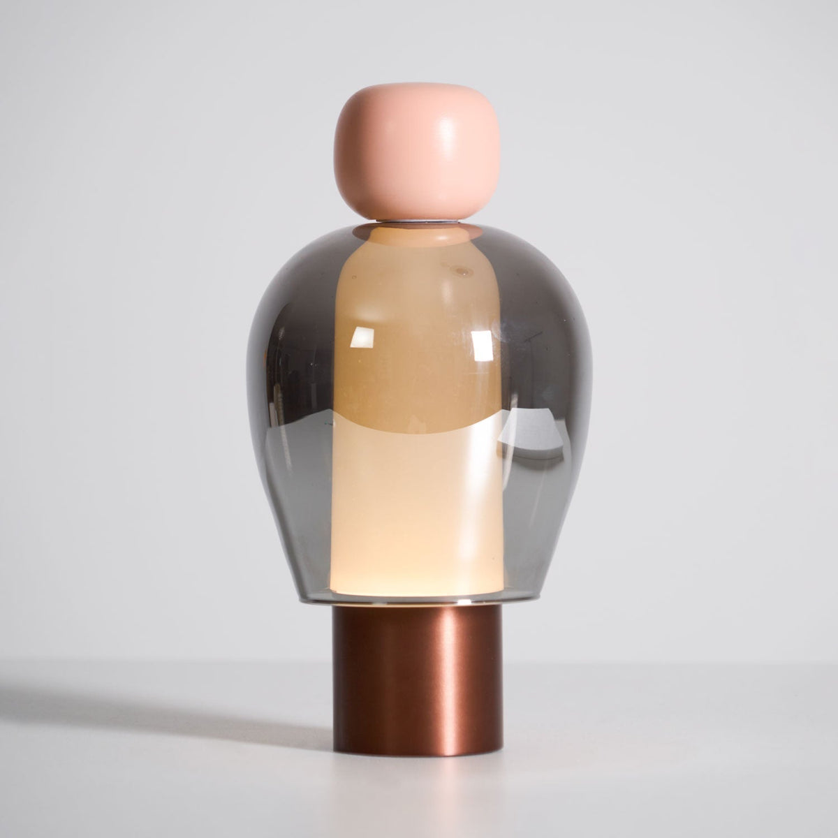 Nara artystyczna lampa stołowa ze szkła