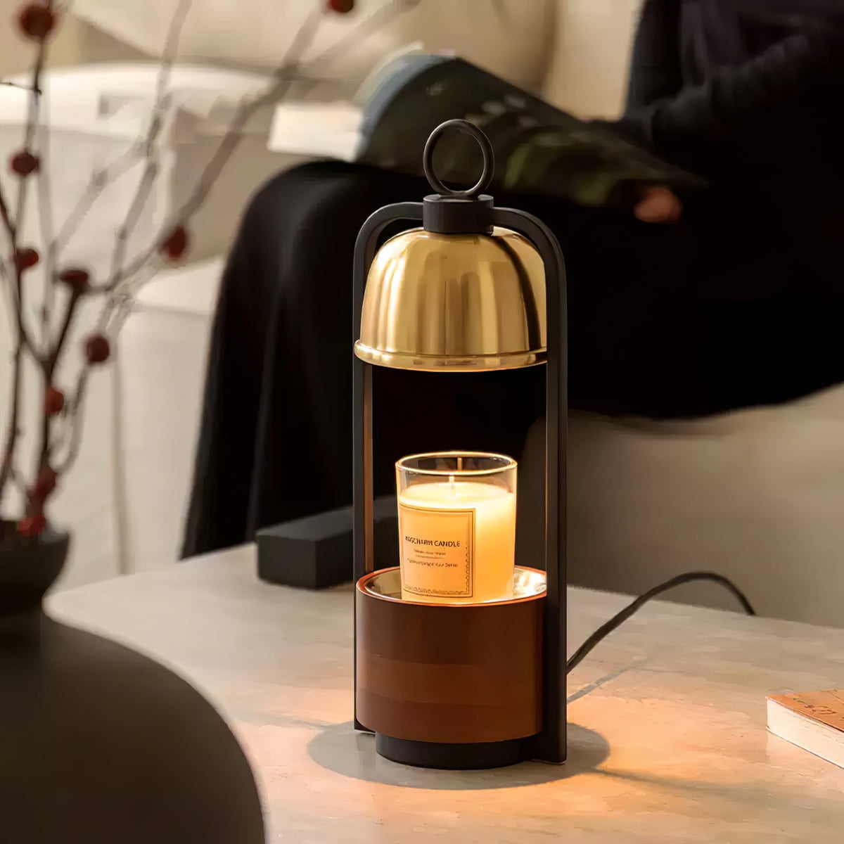 Lampa stołowa Rosa z drewna orzechowego