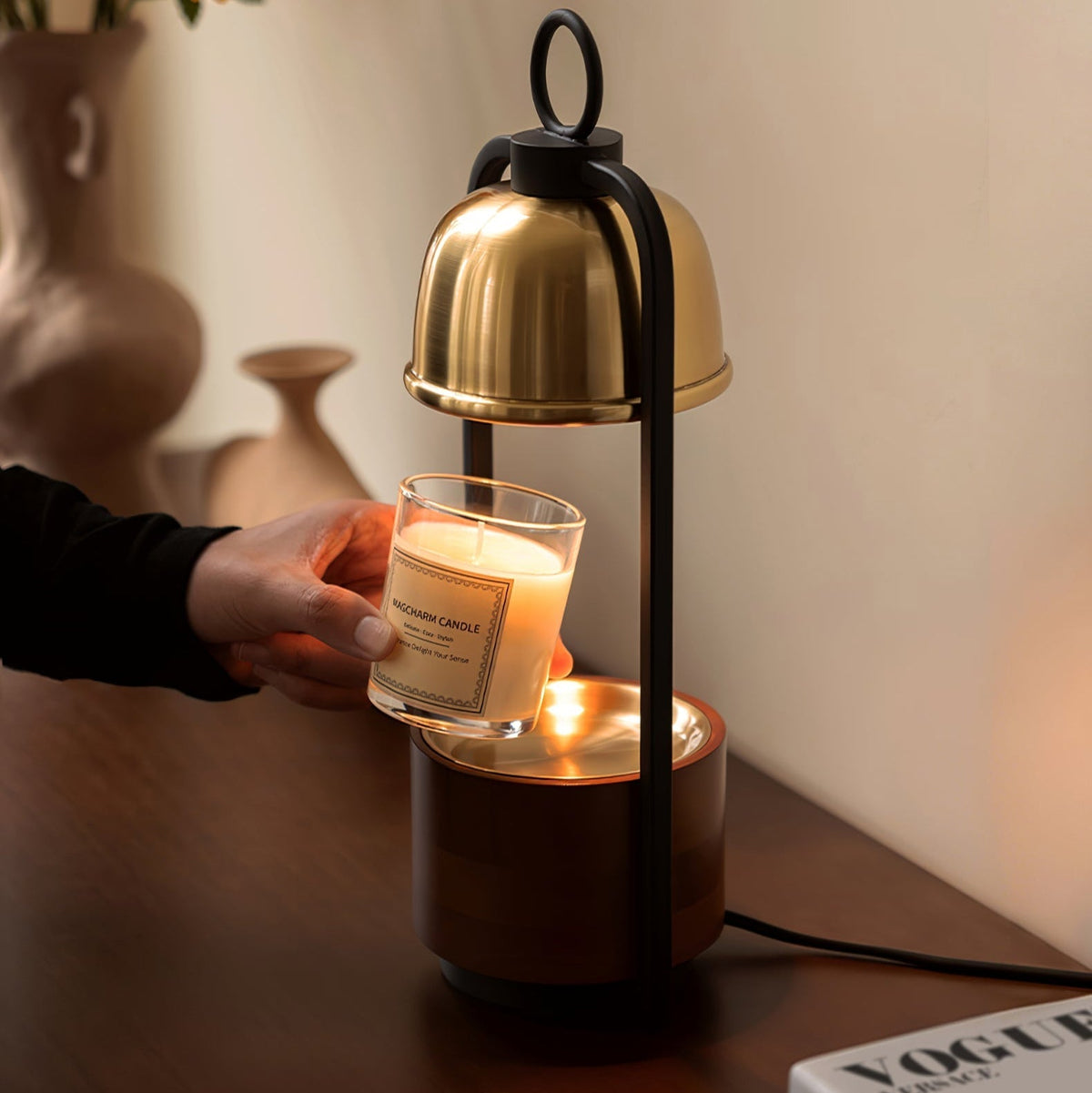 Lampa stołowa Rosa z drewna orzechowego