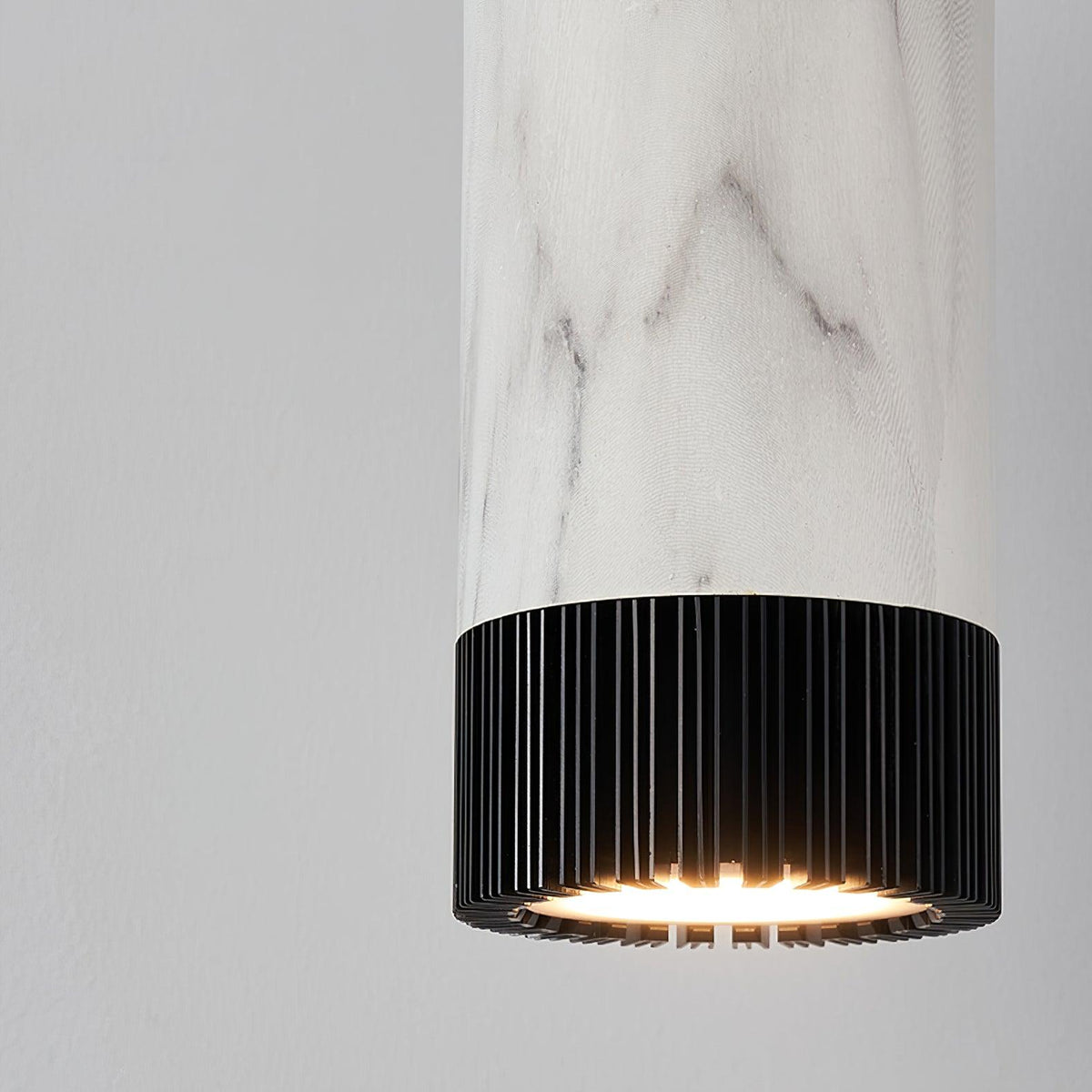 Petisena nowoczesna lampa wisząca z marmuru