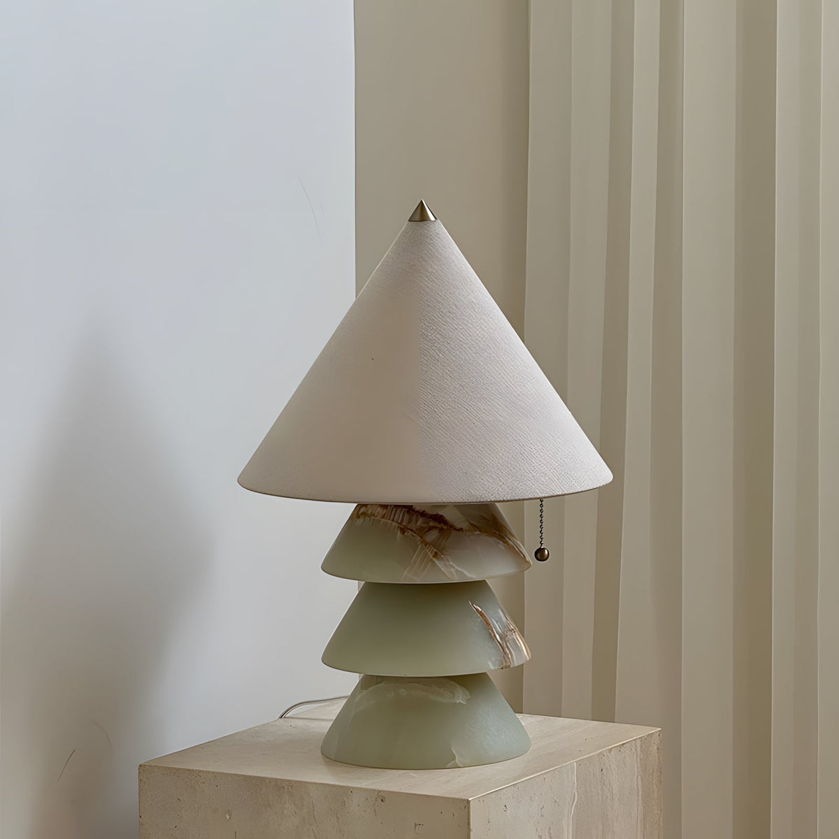 Selelise lampa stołowa
