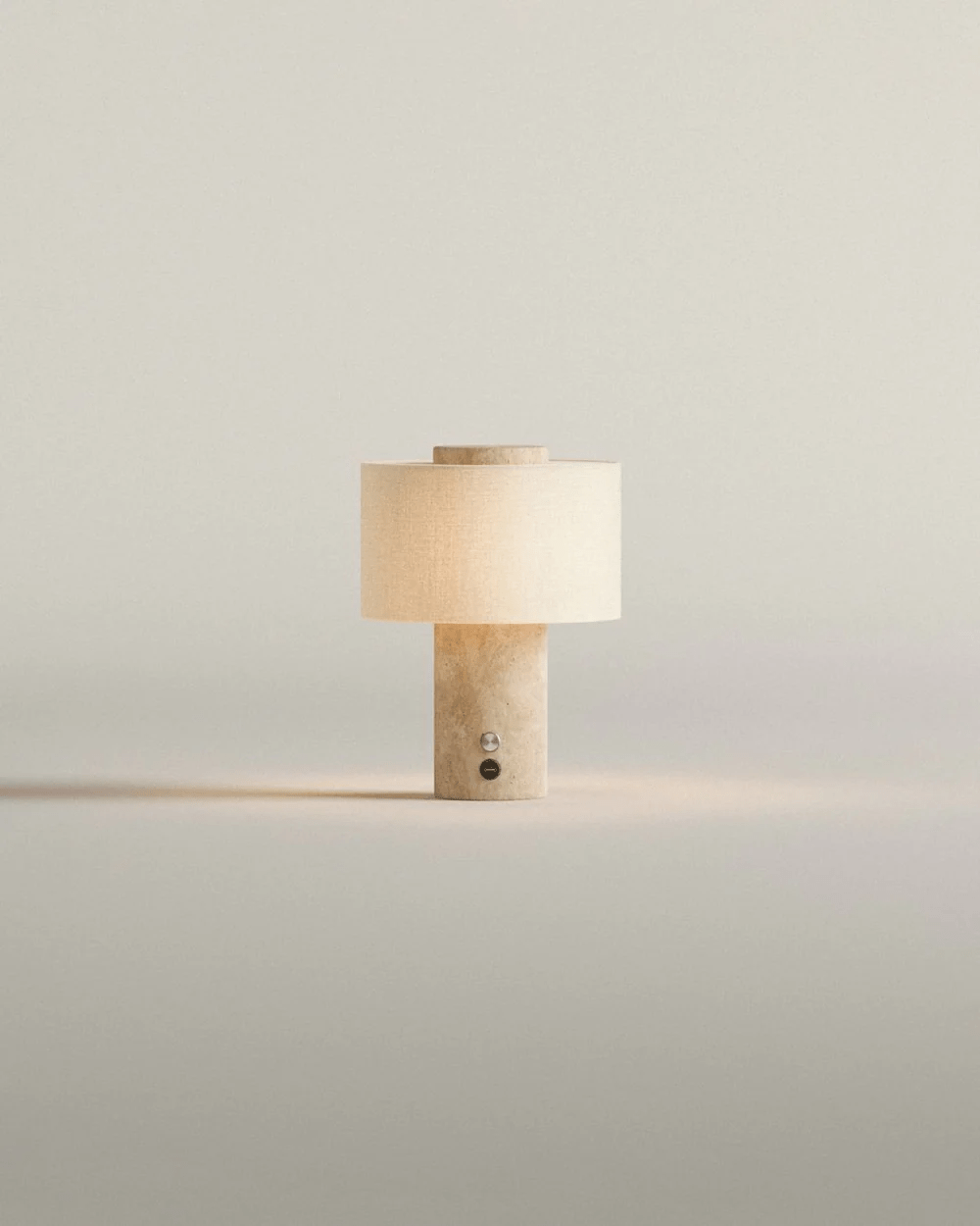 Kalwy cylindryczna lampa stołowa z travertynu w kolorze żółtym