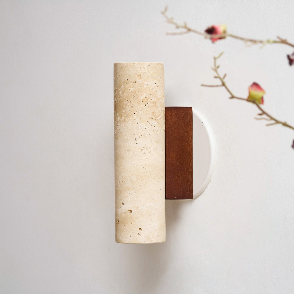 Nula Travertine kinkiet drewniany