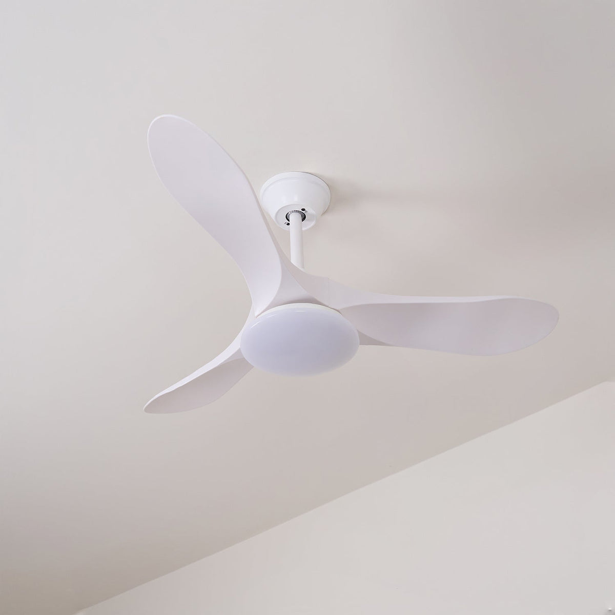 Oriken minimalistyczna lampa sufitowa z wentylatorem
