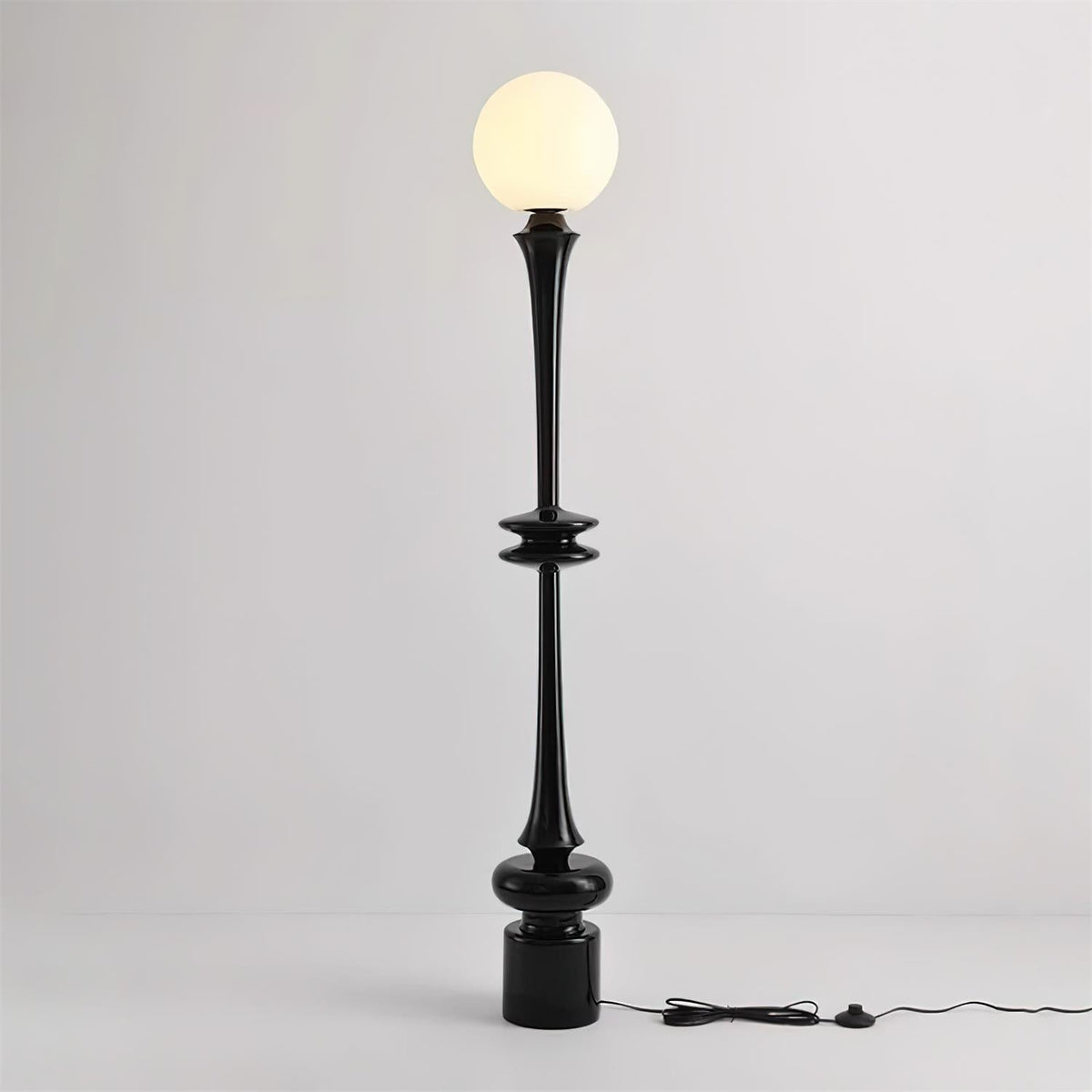 Lampa stojąca Spindle