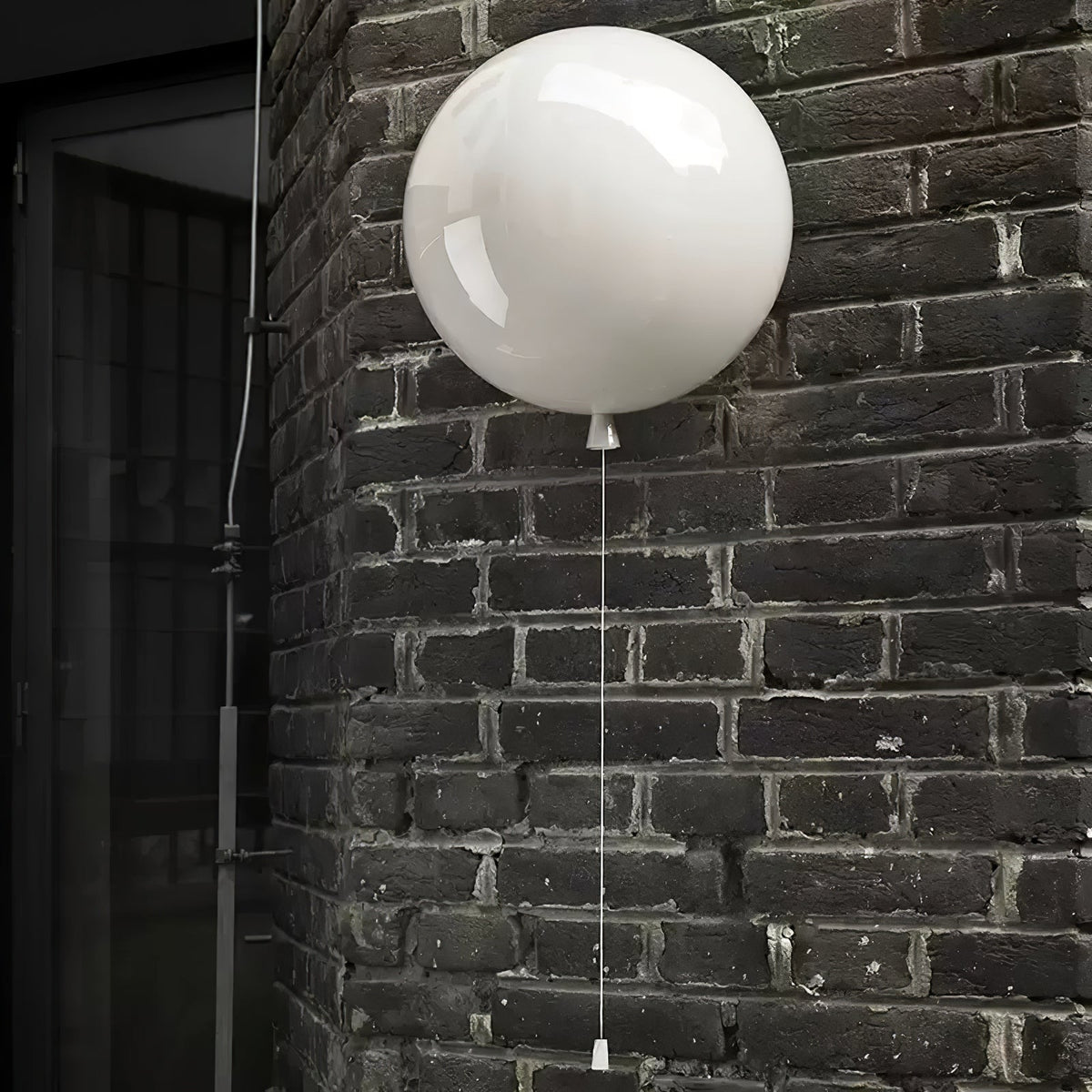 Kiri radosny żyrandol balonowy z plastiku do montażu ściennego