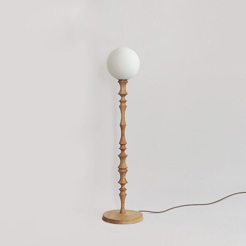 Vilten elegancka lampa stojąca z drewna