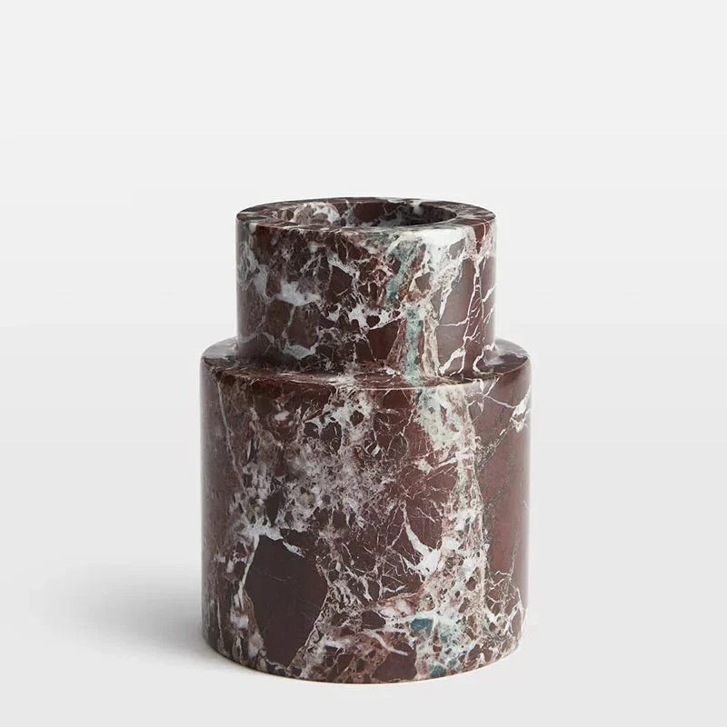 Marania waza z marmuru Quarry