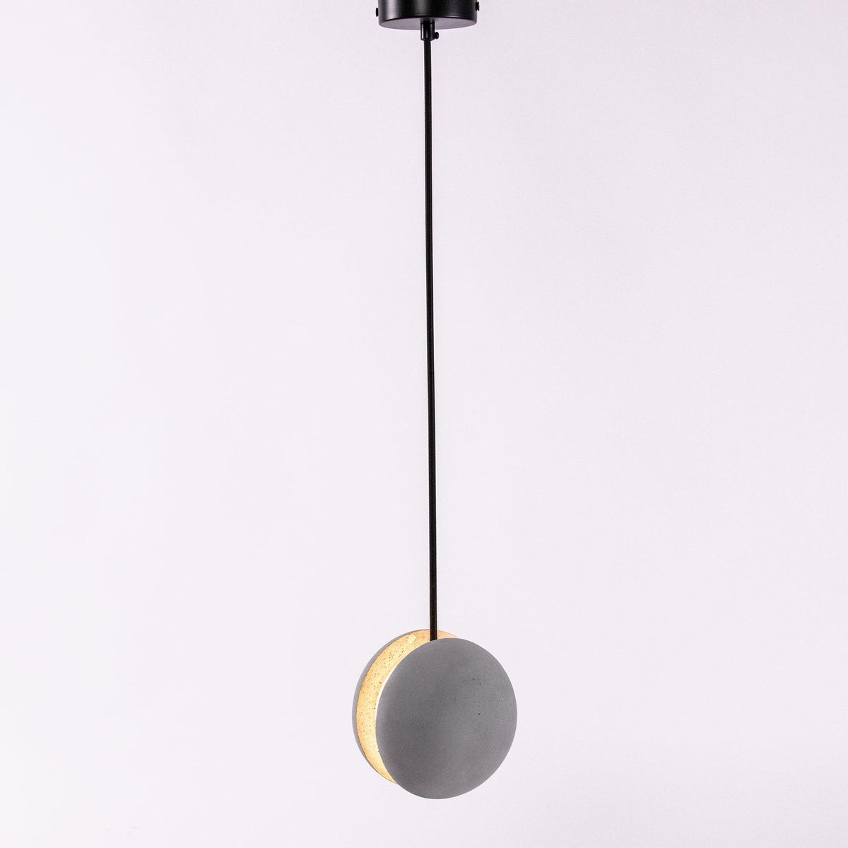 Umi lampa wisząca kula betonowa minimalistyczna industrialna