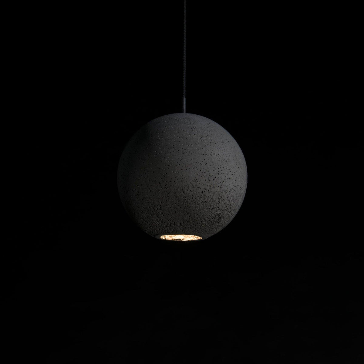 Umi lampa wisząca kula betonowa minimalistyczna industrialna