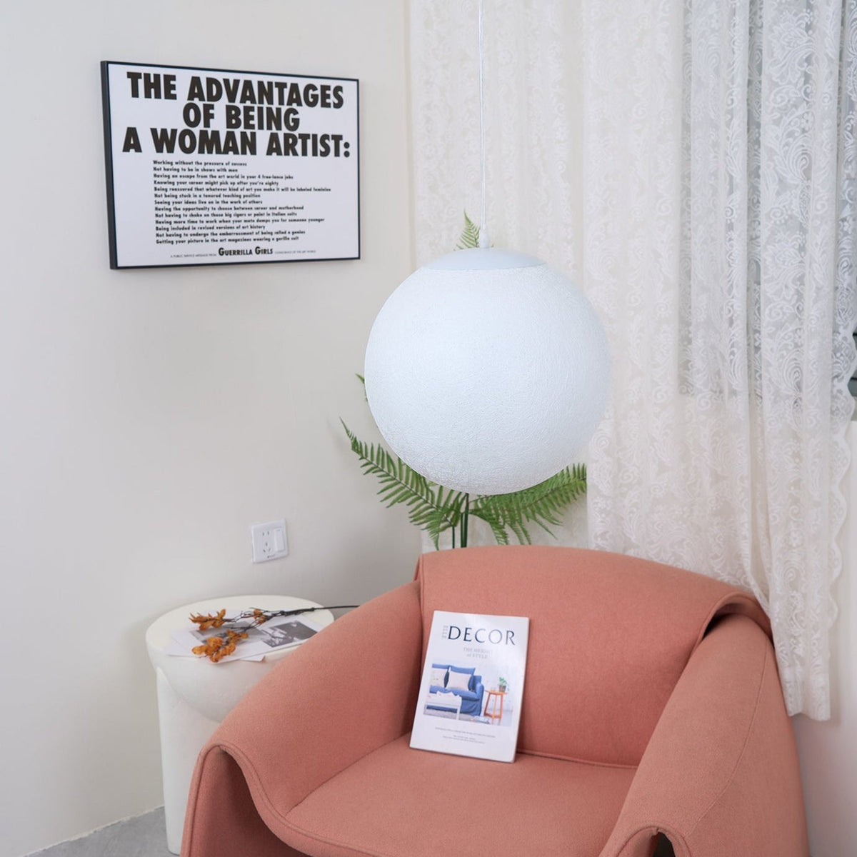 Lampa wisząca Lustra w kształcie księżyca do salonu