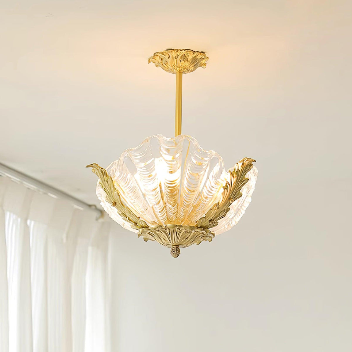 Murano lampa wisząca różowa muszla miedź barokowa