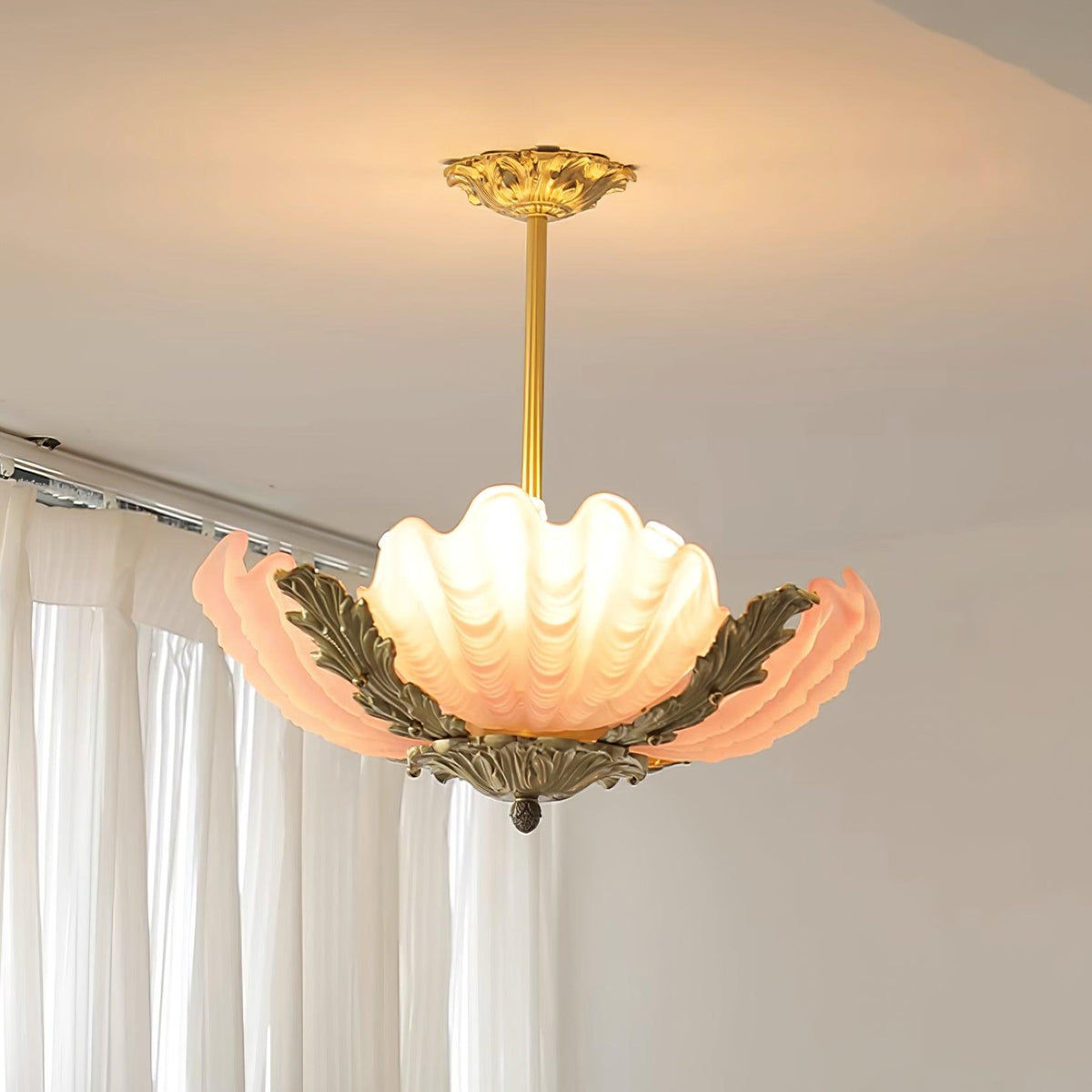 Murano lampa wisząca różowa muszla miedź barokowa
