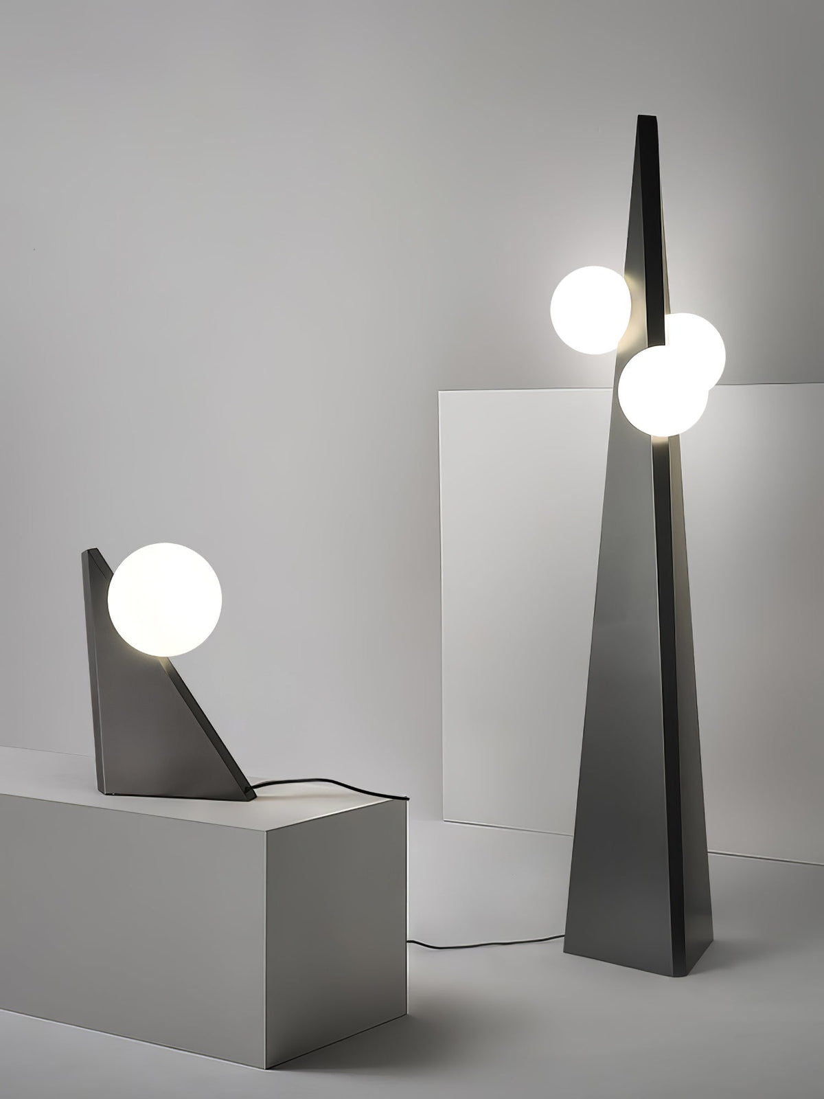 Nixie geometryczna lampa stołowa ze szkła