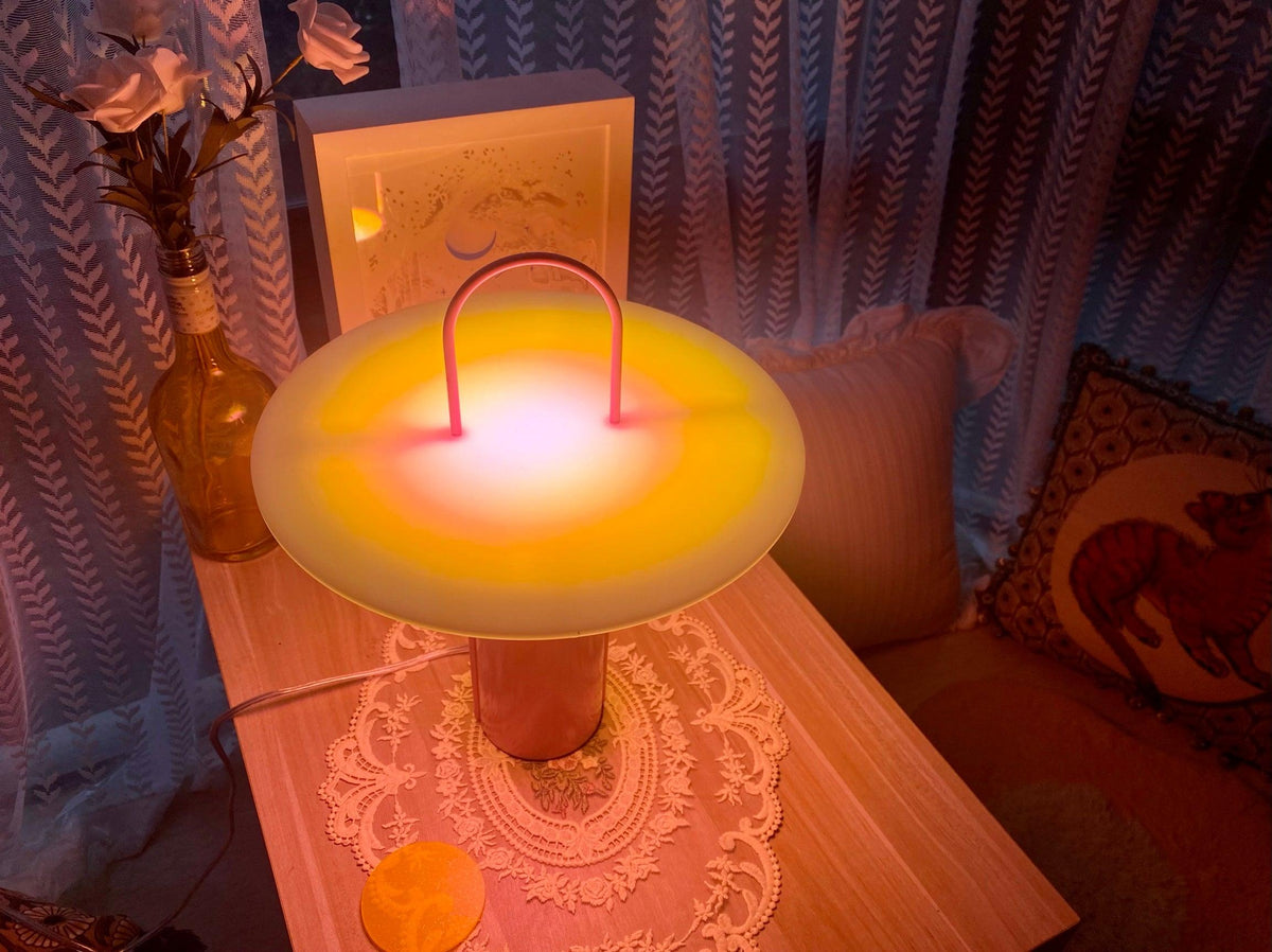 Hattie nowoczesna lampa stołowa