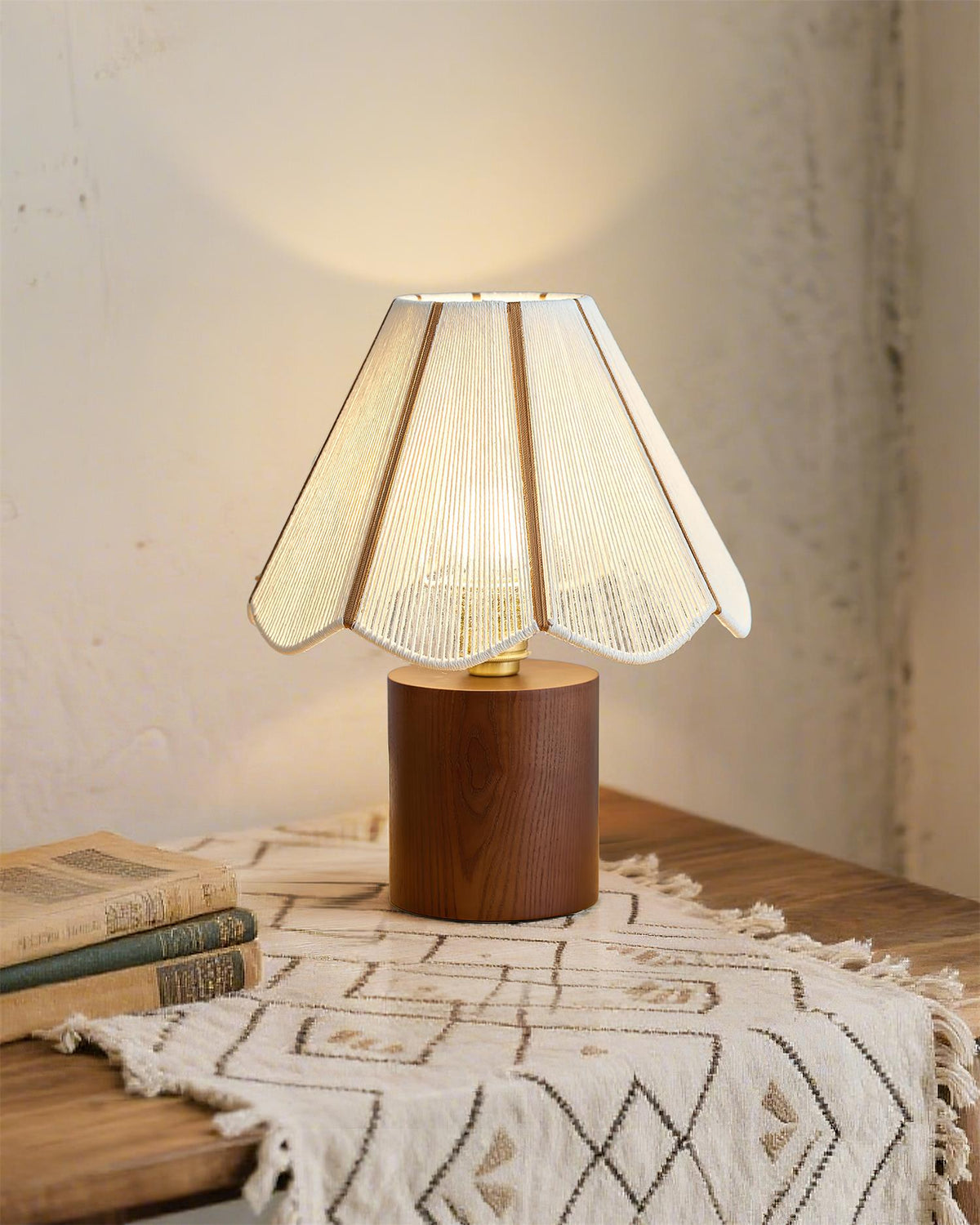 Cedrella lampa stołowa