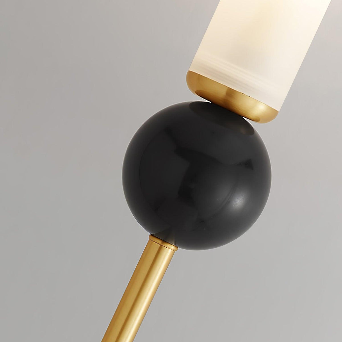 Dulane nowoczesna minimalistyczna kinkietowa lampa ścienna w pionie z marmuru