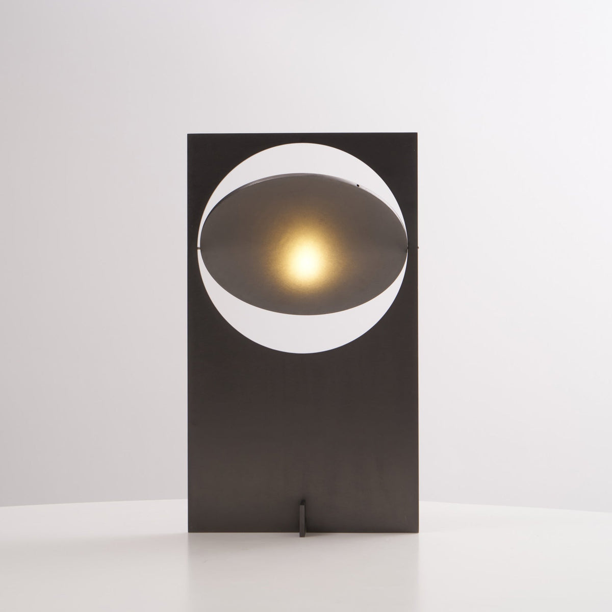 Lampa stołowa Dekle ze złota