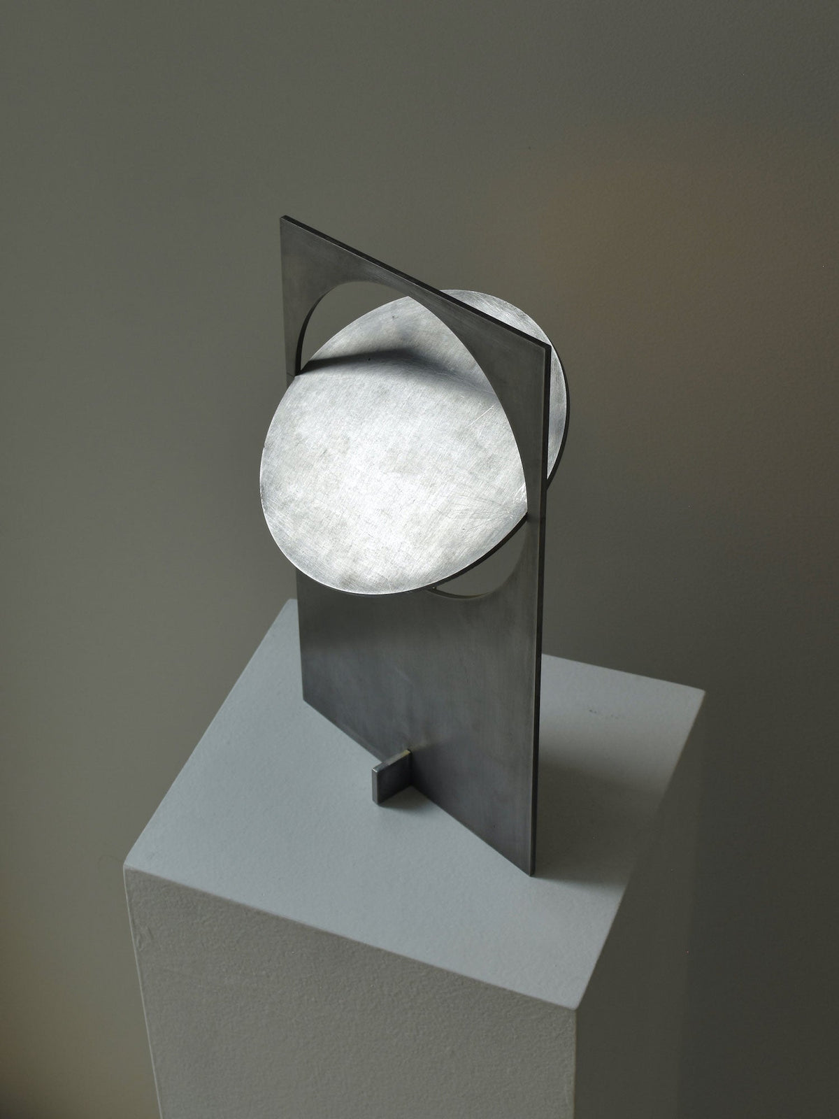 Lampa stołowa Dekle ze złota