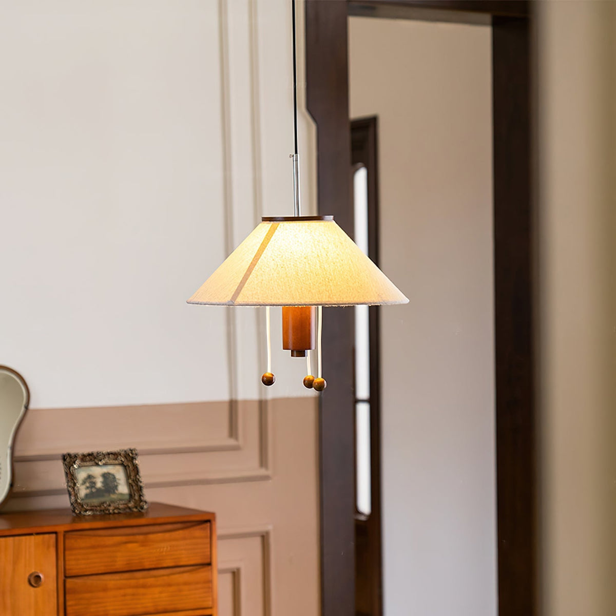 Zathee nordycka lampa wisząca ze szkła i drewna