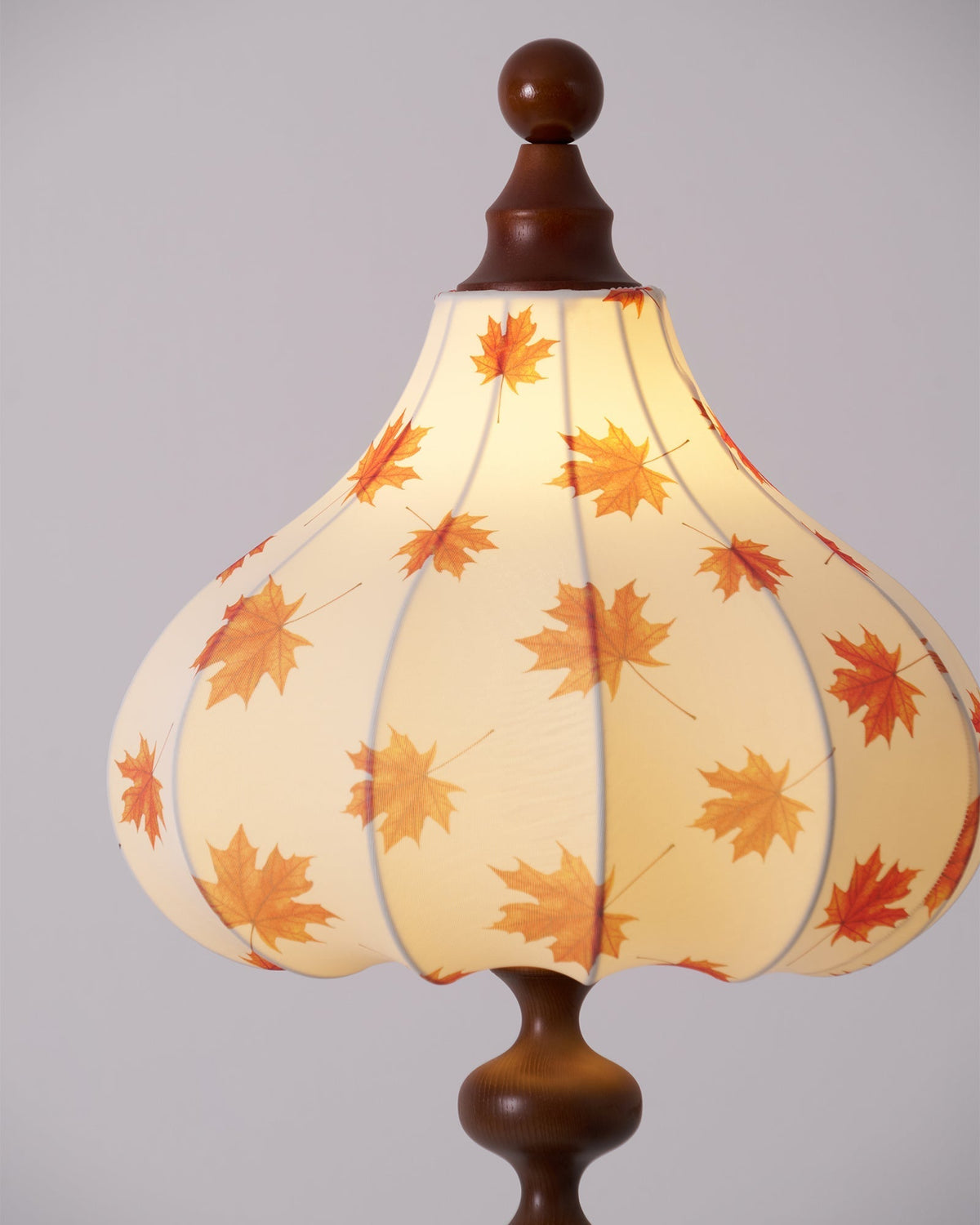 Qrathen drewniana lampa stojąca z płótna w stylu retro