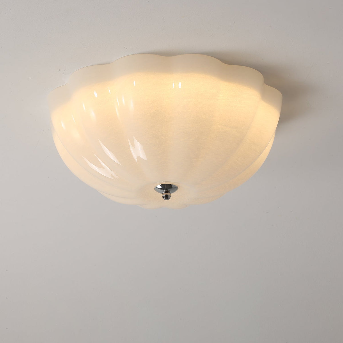 Uphaara nowoczesna minimalistyczna lampa sufitowa ze szkła w kształcie muszli