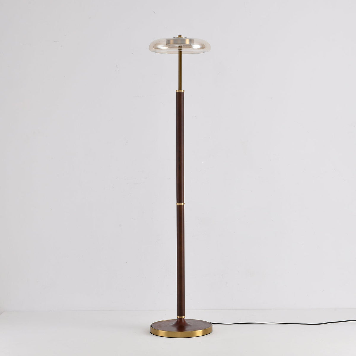 Lean minimalistyczna lampa stojąca