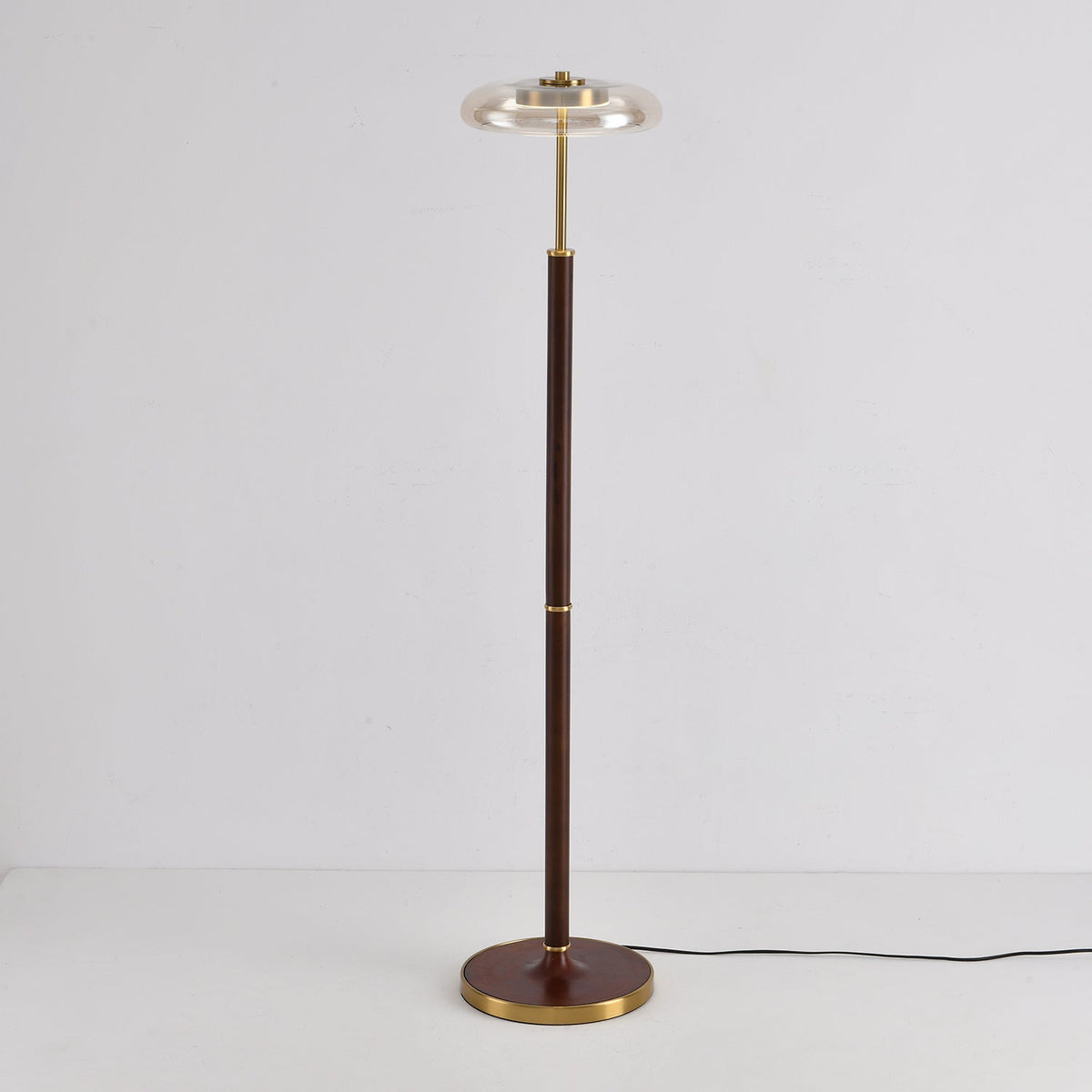 Lean minimalistyczna lampa stojąca