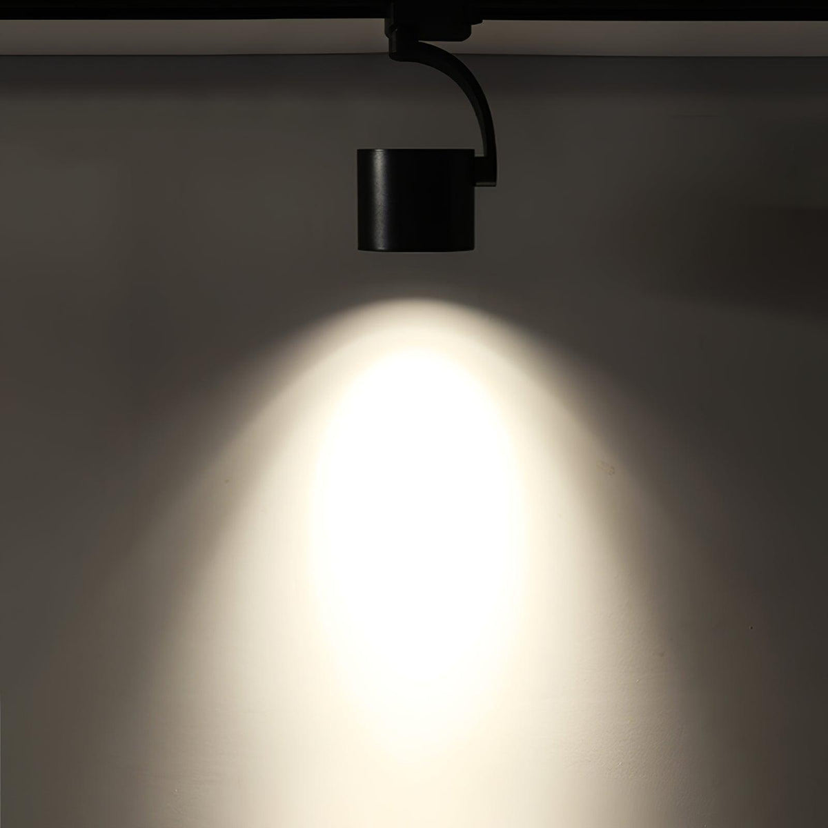 Focus nowoczesna lampa sufitowa ze srebrnego aluminium