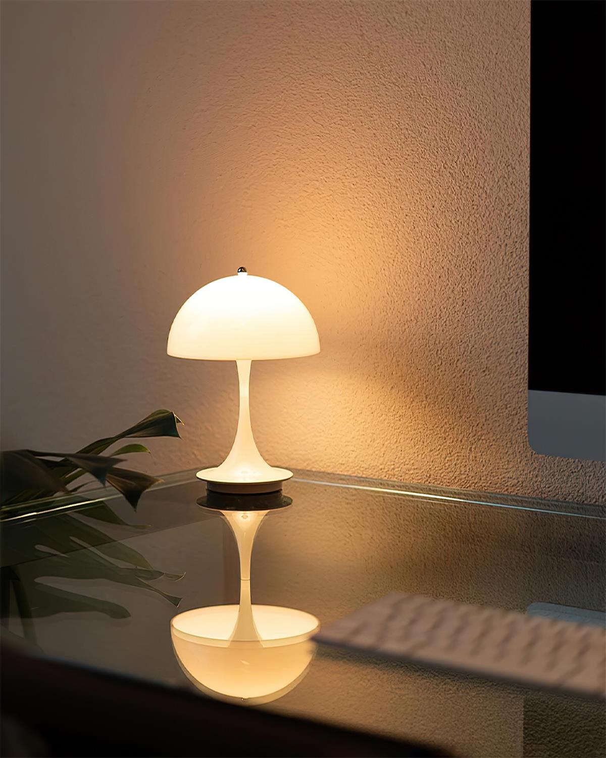 Renoraine lampa stołowa