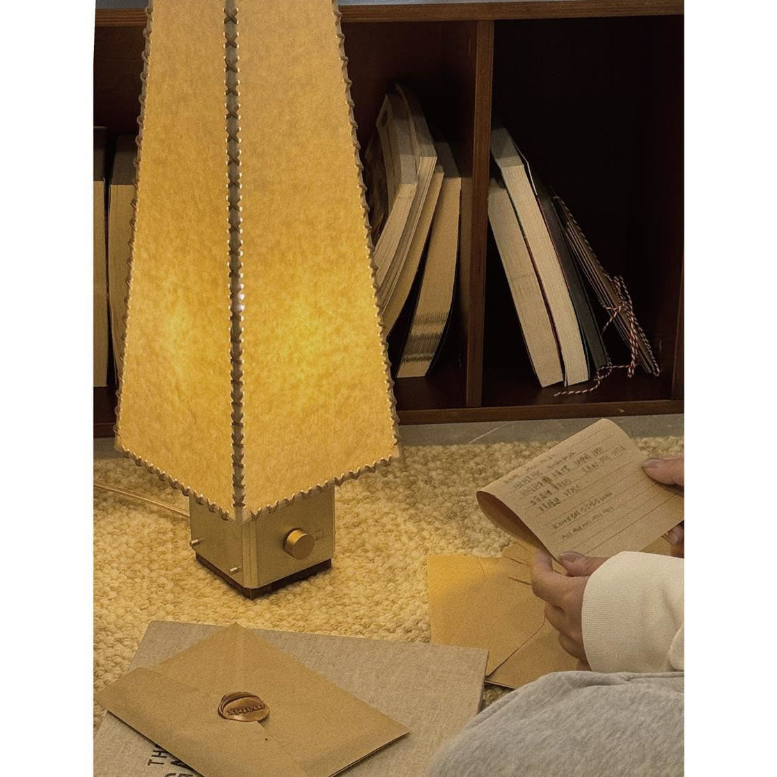 Stitcher lampa stołowa