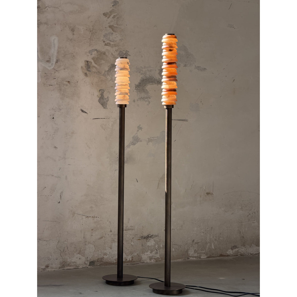 Eiroiella Alabaster zewnętrzna lampa stojąca