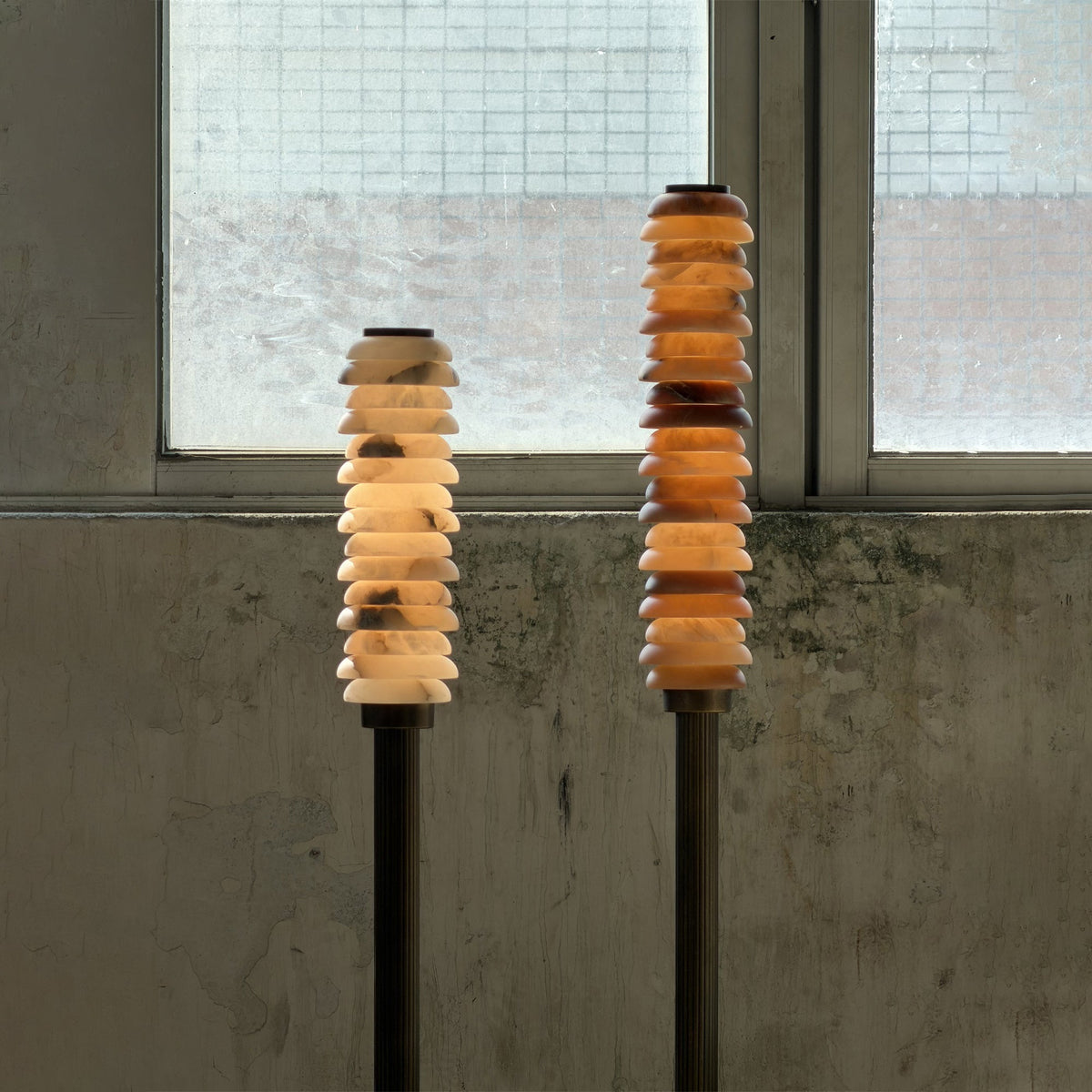 Eiroiella Alabaster zewnętrzna lampa stojąca