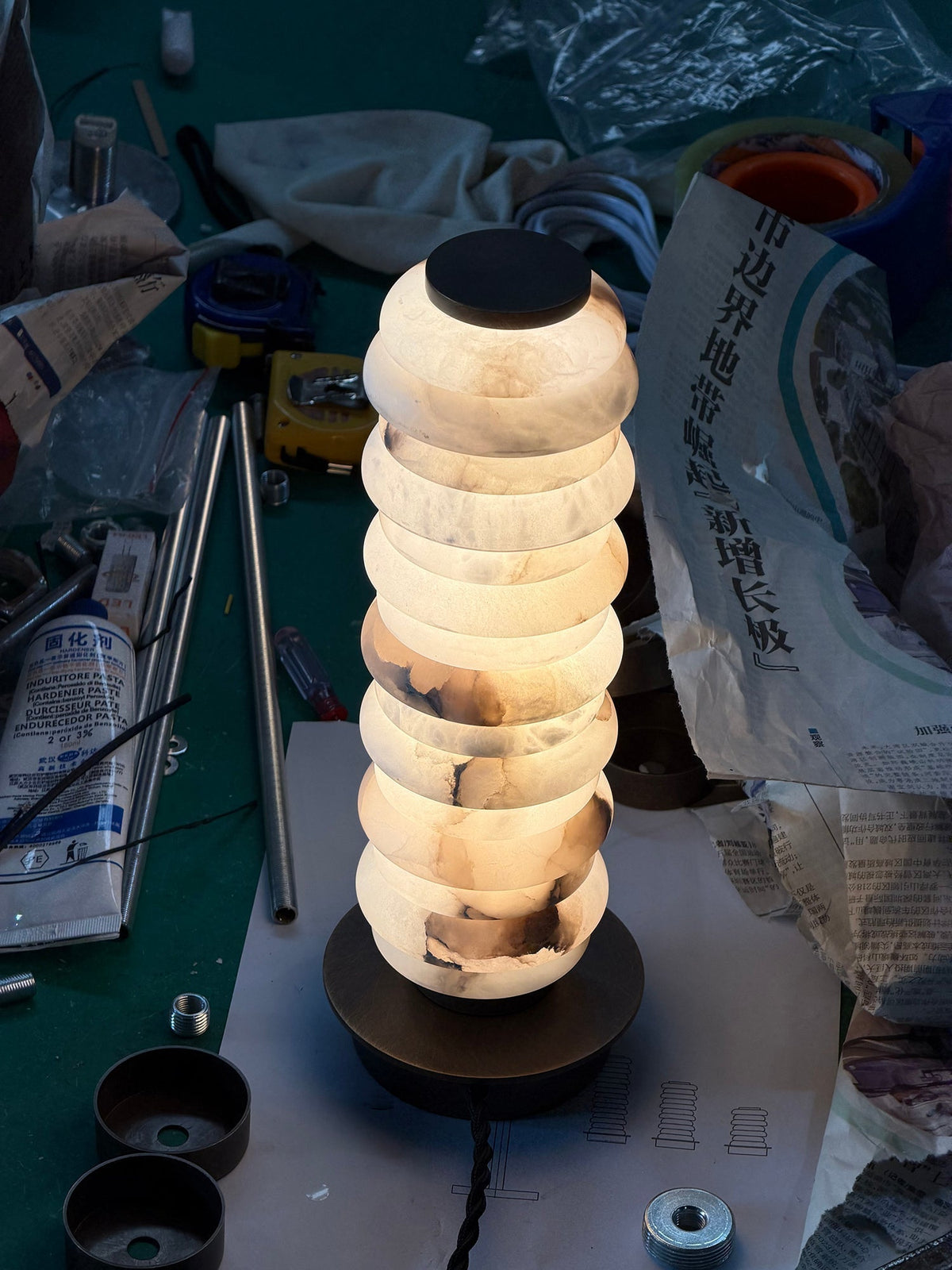 Albuira lampa stołowa z alabastrem
