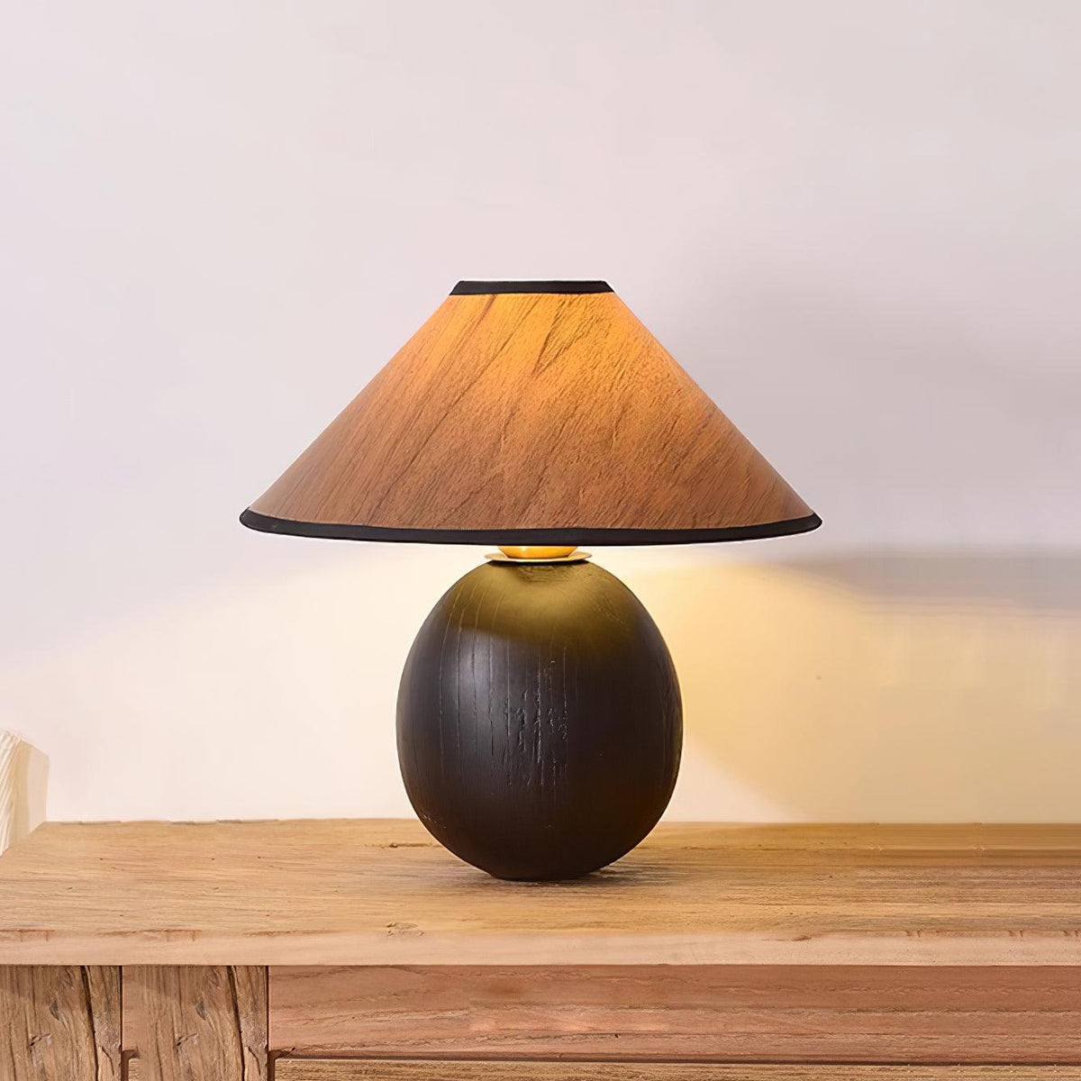 Calenena lampa stołowa z płótna imitującego fakturę drewna