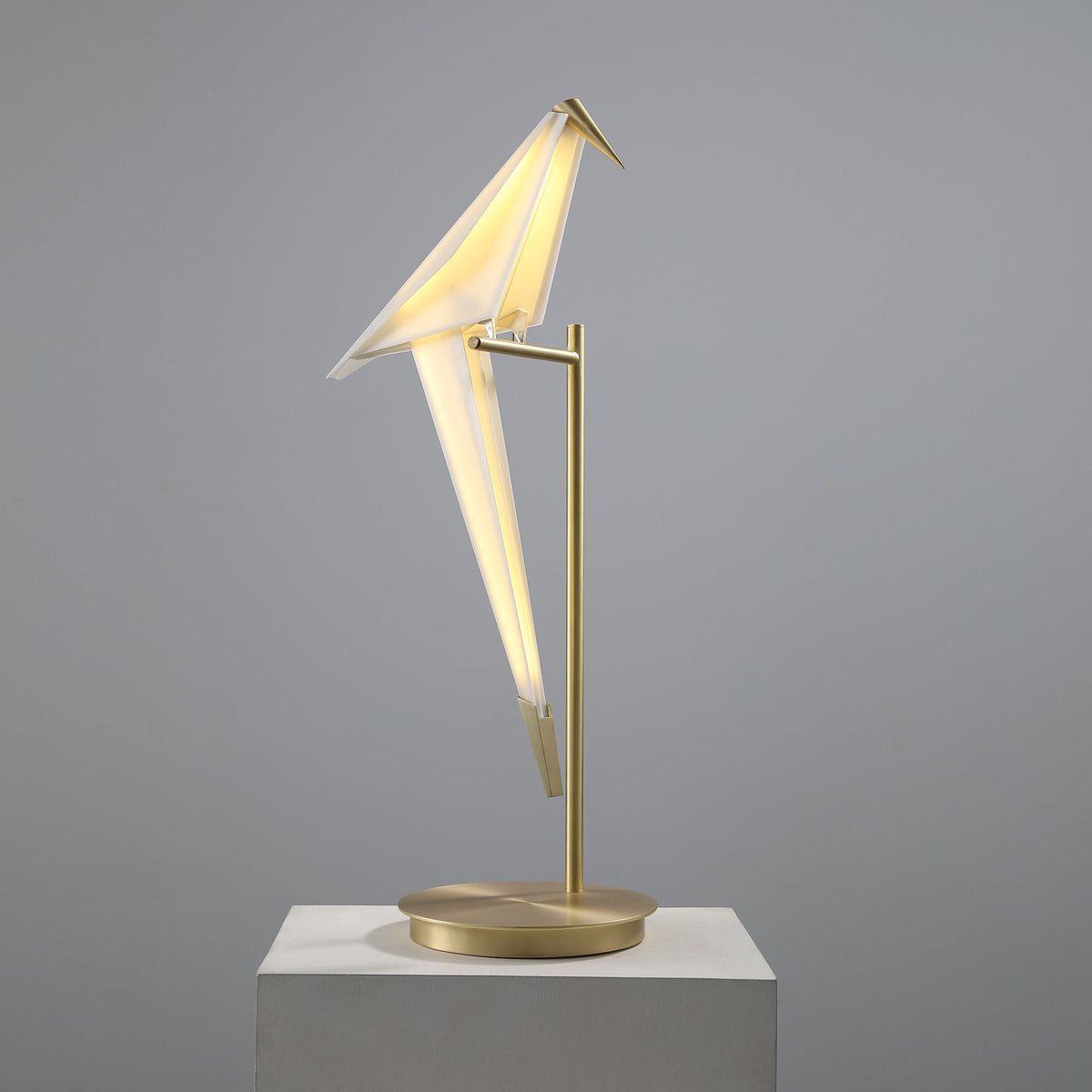 Origami lampa stołowa