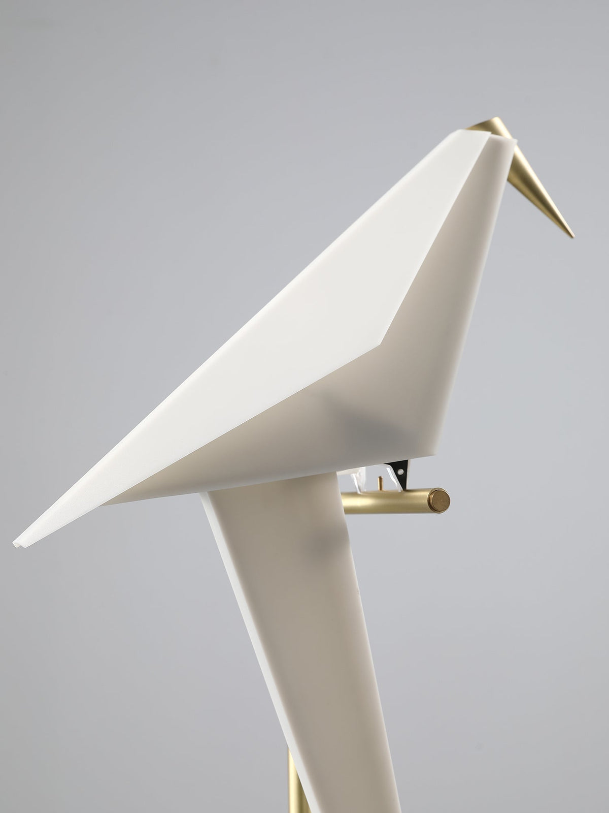 Origami lampa stołowa