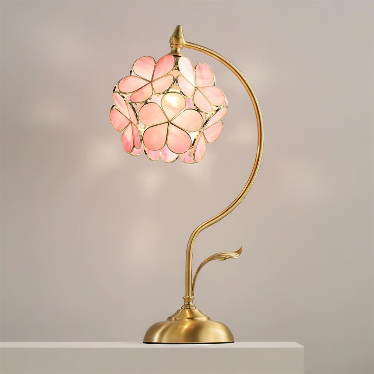 Terienaya lampa stołowa