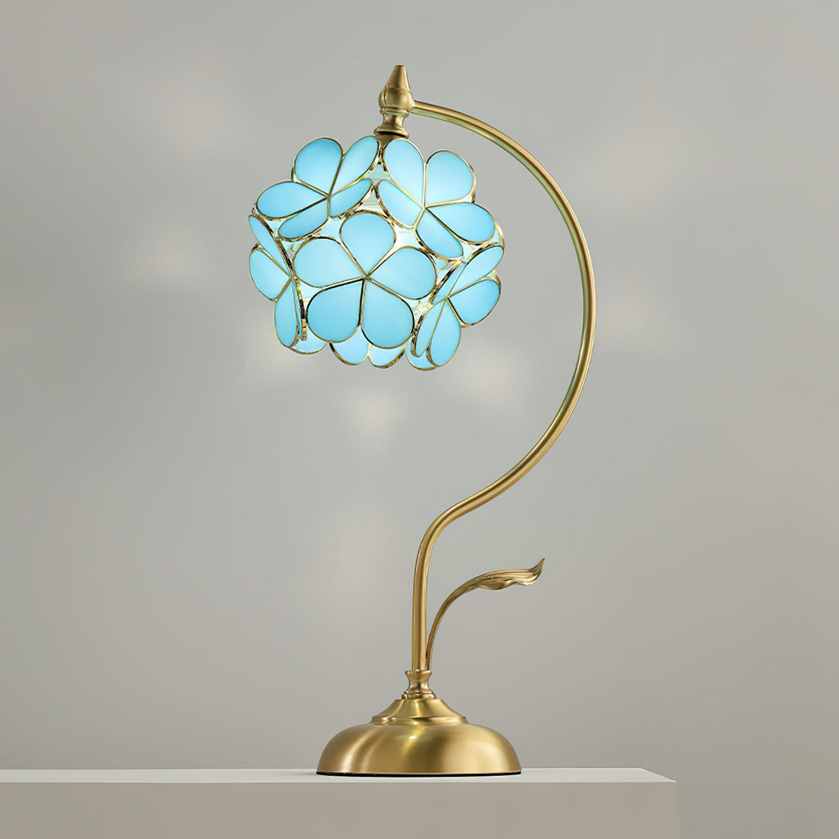Terienaya lampa stołowa