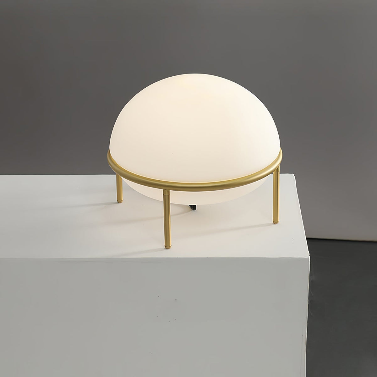 Celestia lampa stołowa rzeźbiarska