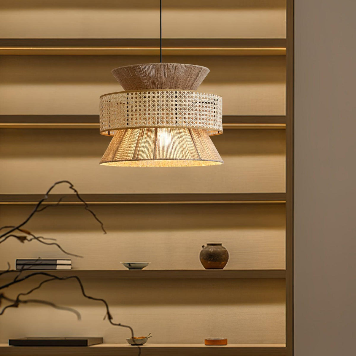 Aria wisząca lampa w stylu boho ze słomy rattanowej i bambusa