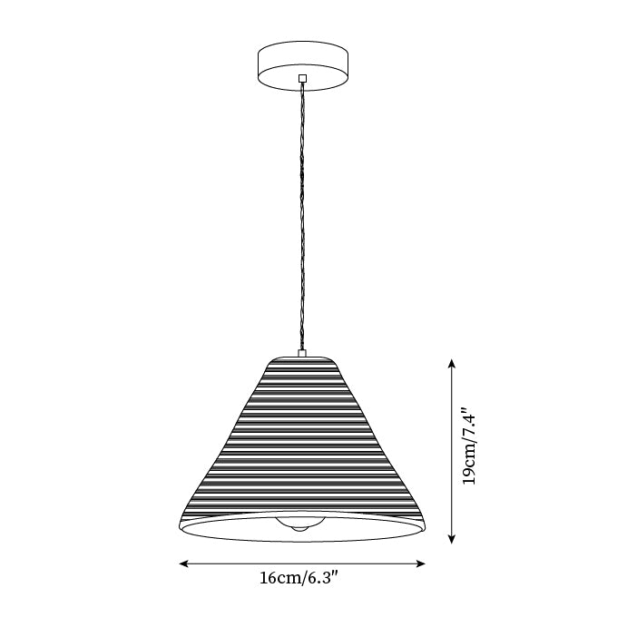 Lampa wisząca Model A S w kształcie stożka z naturalnym minimalistycznym cieniem rattanowym i metalową obudową