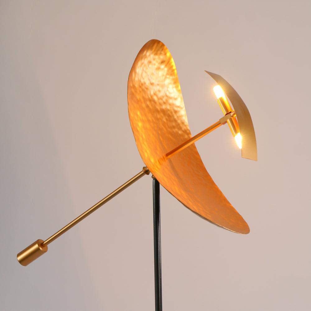 Aurelius lampa stojąca
