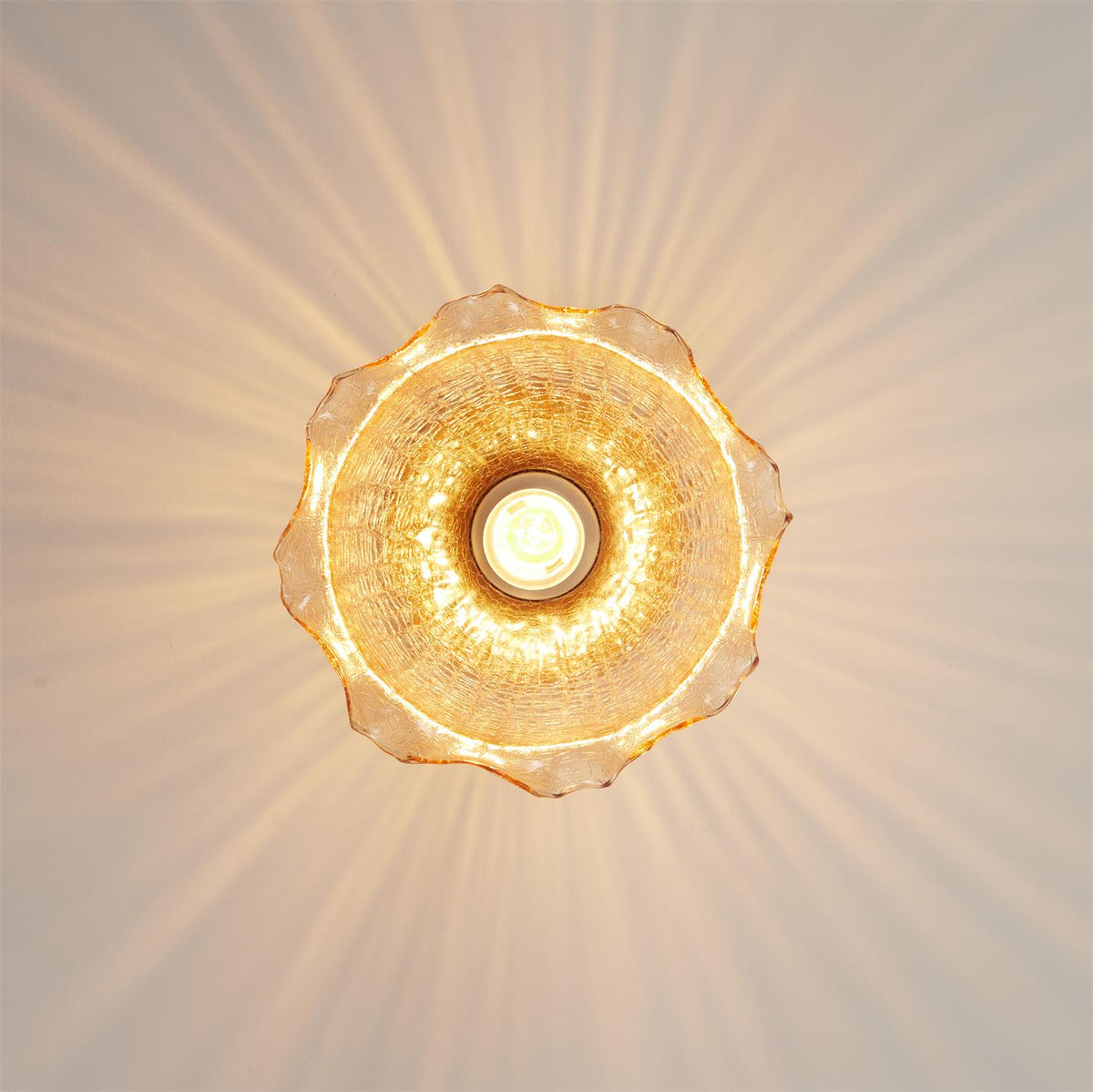 Elano lampa sufitowa Ambra ze szkła i drewna