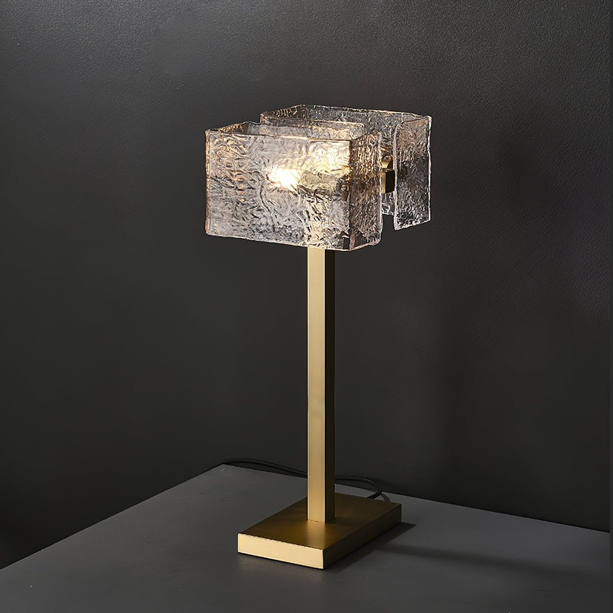 Blyn mosiężna artystyczna lampa stołowa ze szkła