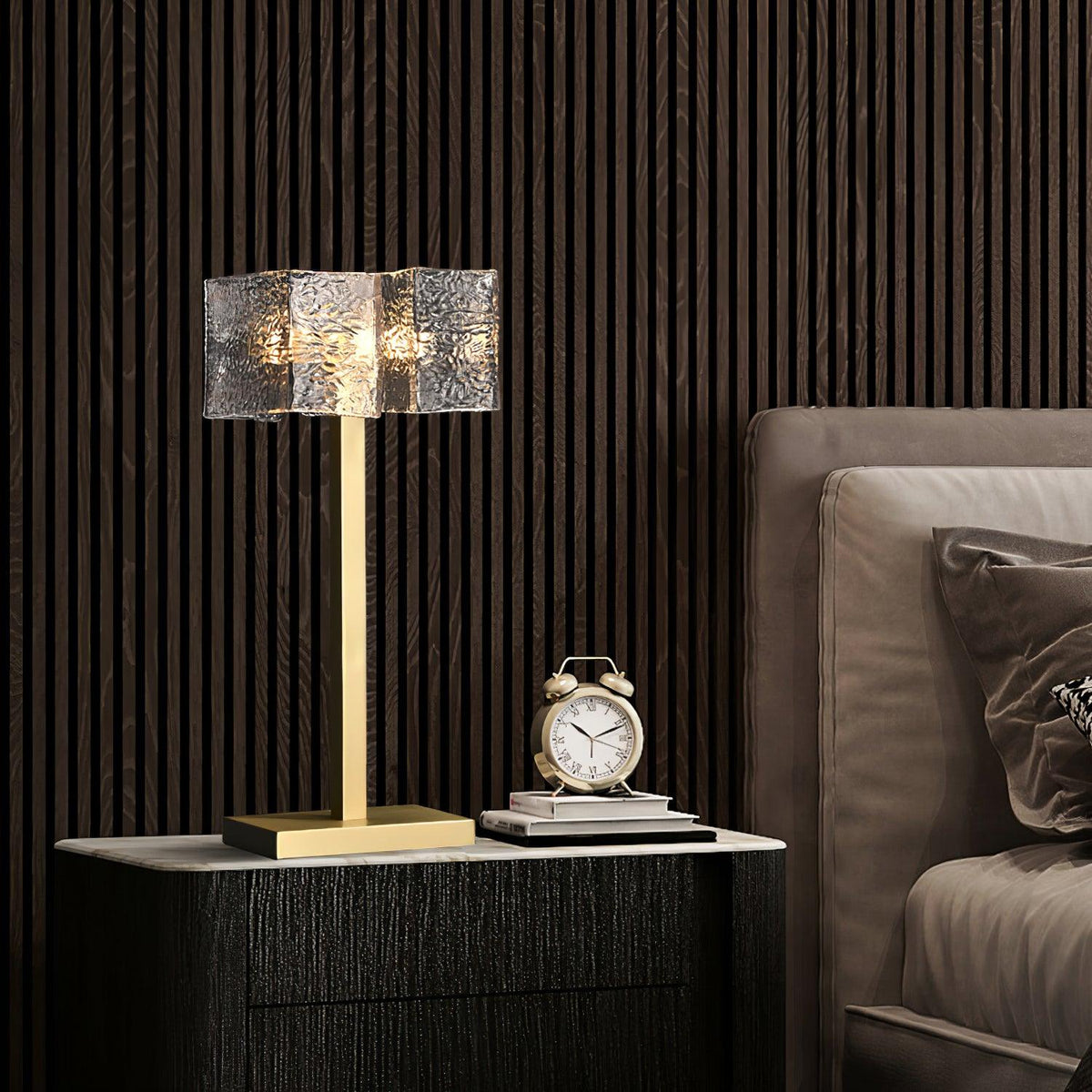 Blyn mosiężna artystyczna lampa stołowa ze szkła